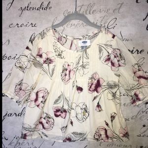 5t Old Navy breezy floral top
